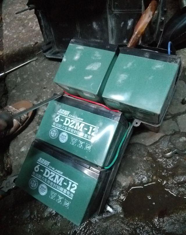 電動(dòng)車蓄電池的正確充電方式與維護(hù)指南